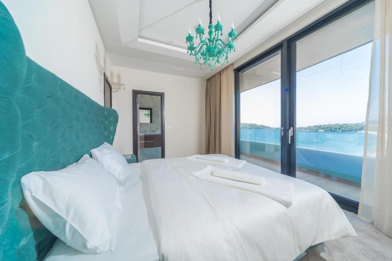 Green Stone Apartments Hotel Rafailovići Eksteriør billede