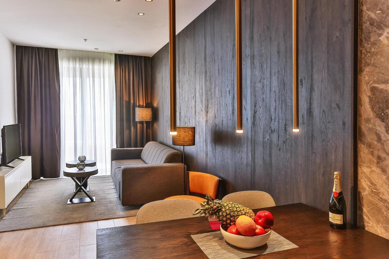 Green Stone Apartments Hotel Rafailovići Eksteriør billede