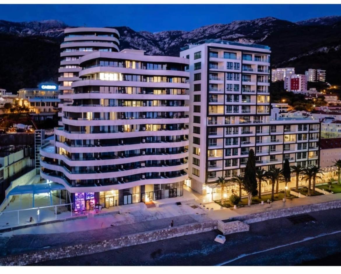 Green Stone Apartments Hotel Rafailovići Eksteriør billede